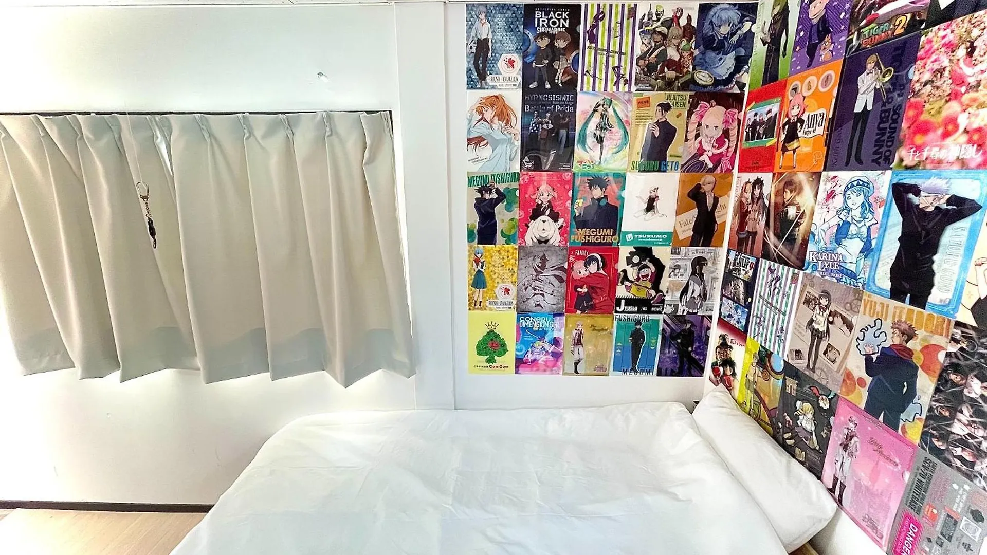 Cool Syowa Retro Style Manga&Anime Apt Sinjuku Kabukicho Tokio Japonia